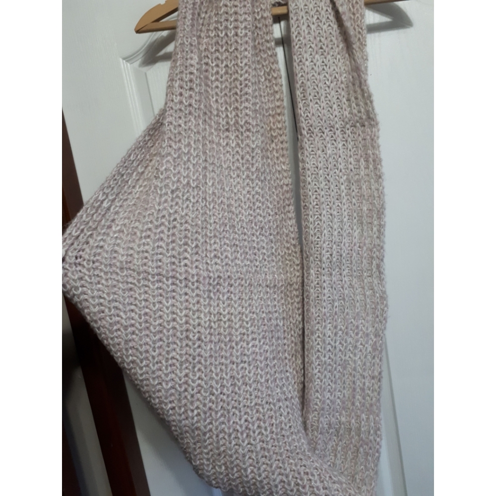 🍥Knit Infinity scarf🍥 - Picture 2 of 3